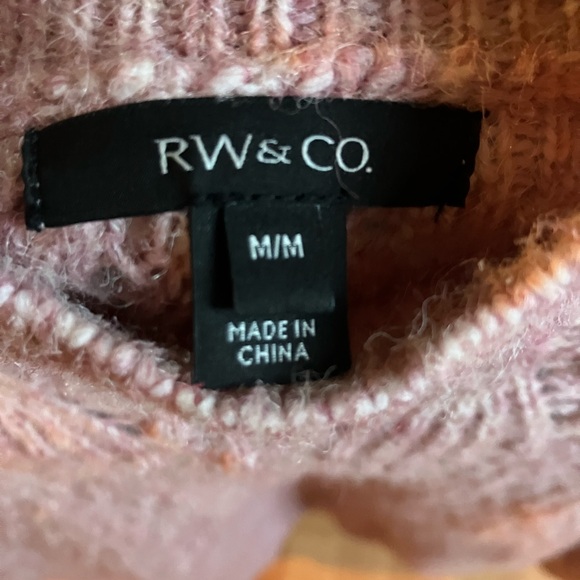 RW&CO. Textured Knit Sweater in Soft Pink - Picture 2 of 3
